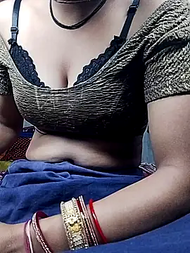 Snapshot of Hut_rotu_cute chatting on December 2025 05:08:02 PM Hut rotu cute online show from December 2025 05:08:02 PM