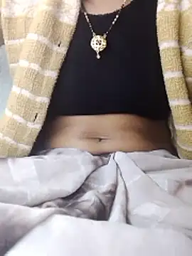 Snapshot of Hut_rotu_cute chatting on February 2026 05:22:02 PM Hut rotu cute online show from February 2026 05:22:02 PM