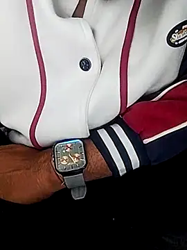 Snapshot of Hut_rotu_cute chatting on February 2026 05:28:01 PM Hut rotu cute online show from February 2026 05:28:01 PM