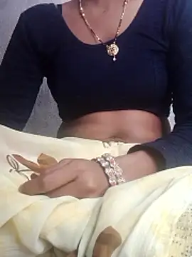 Snapshot of Hut_rotu_cute chatting on February 2026 10:19:02 AM Hut rotu cute online show from February 2026 10:19:02 AM