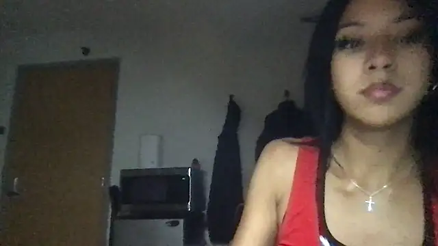 Snapshot of petitelatinateen chatting on October 2025 01:04:02 AM petitelatinateen online show from October 2025 01:04:02 AM