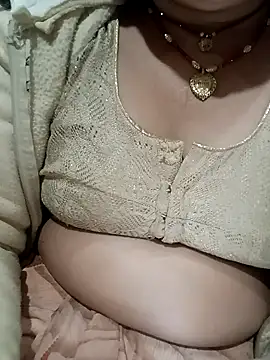 Snapshot of CUTGIRL76 chatting on January 2026 05:51:02 PM CUTGIRL76 online show from January 2026 05:51:02 PM