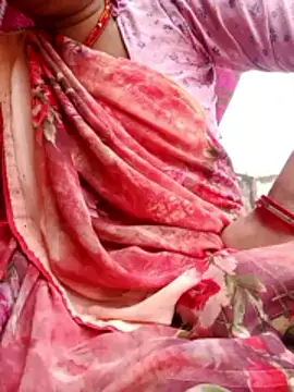 Snapshot of CUTGIRL76 chatting on February 2026 06:26:01 AM CUTGIRL76 online show from February 2026 06:26:01 AM