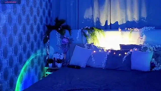 Snapshot of Aurora_Bennet chatting on November 2025 01:06:01 AM Aurora Bennet online show from November 2025 01:06:01 AM