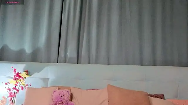 Snapshot of Aurora_Bennet chatting on February 2026 11:11:02 PM Aurora Bennet online show from February 2026 11:11:02 PM