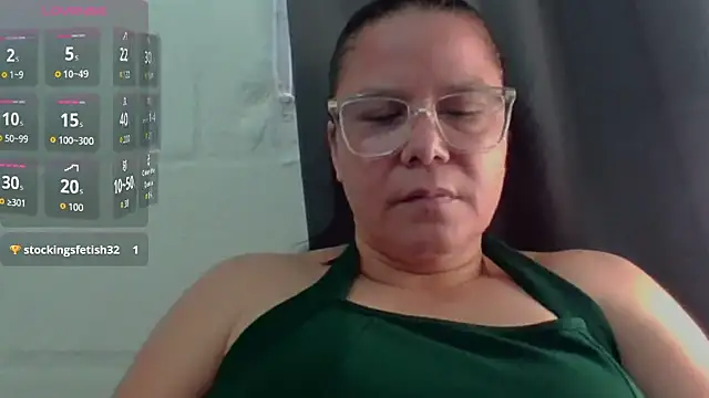 Snapshot of latinamaster chatting on October 2025 12:58:01 PM latinamaster online show from October 2025 12:58:01 PM