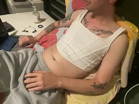 Snapshot of NoaTender chatting on September 2025 06:21:01 PM NoaTender online show from September 2025 06:21:01 PM