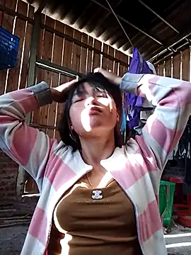 Lee coope online show from November 2025 01:07:02 AM