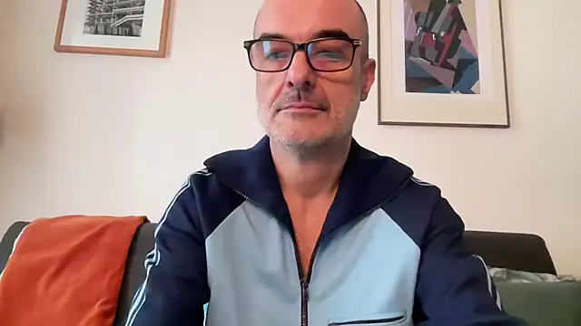 Snapshot of Milkywaymen chatting on February 2026 01:09:02 PM Milkywaymen online show from February 2026 01:09:02 PM