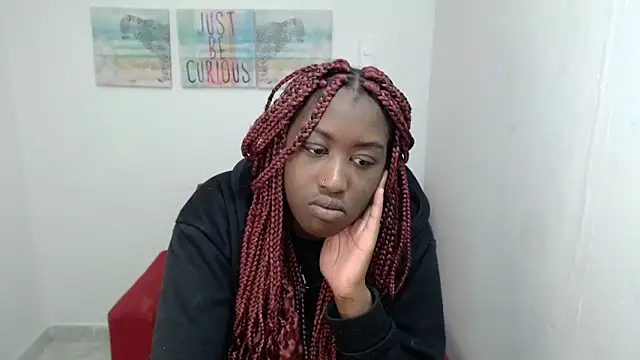 milykabombastik online show from November 2025 06:30:01 PM