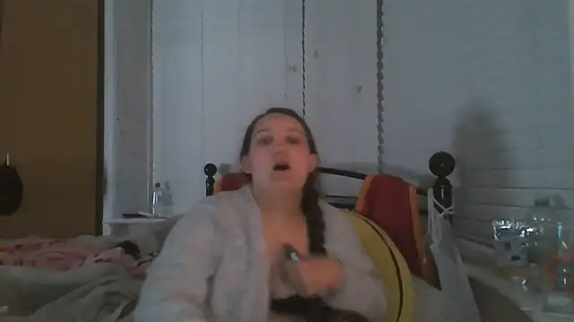 Snapshot of lu_official1 chatting on November 2025 08:08:02 PM lu official1 online show from November 2025 08:08:02 PM