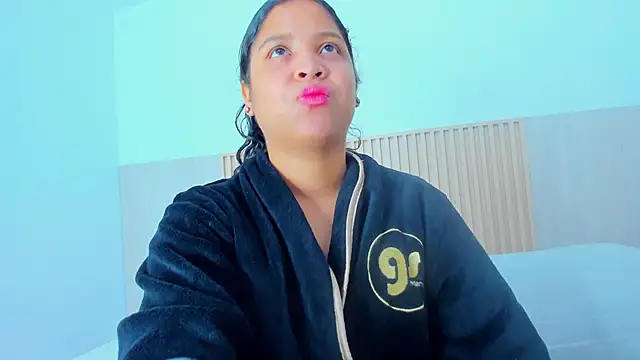 Snapshot of alena_brown_ chatting on October 2025 11:22:02 AM alena brown online show from October 2025 11:22:02 AM