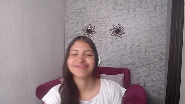 Snapshot of Evagirl69 chatting on October 2025 06:28:02 PM Evagirl69 online show from October 2025 06:28:02 PM