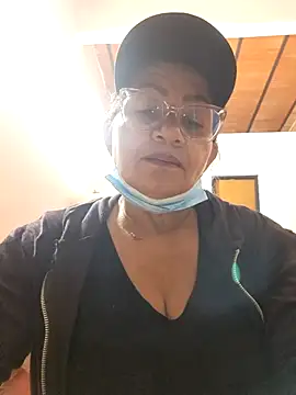 Vickysweeeettt online show from April 2026 10:12:02 AM