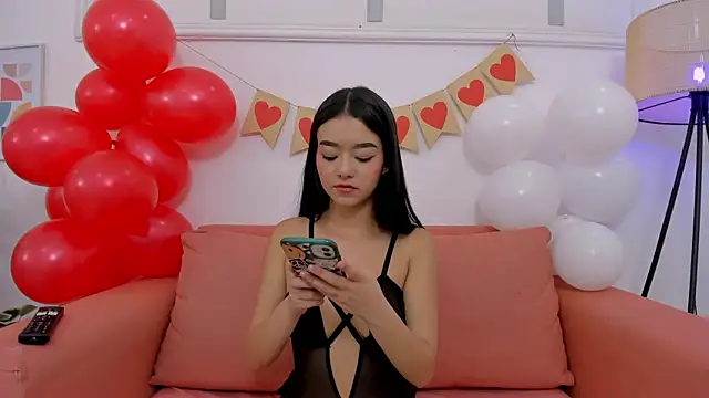 scarletross  online show from February 2026 02:35:01 PM