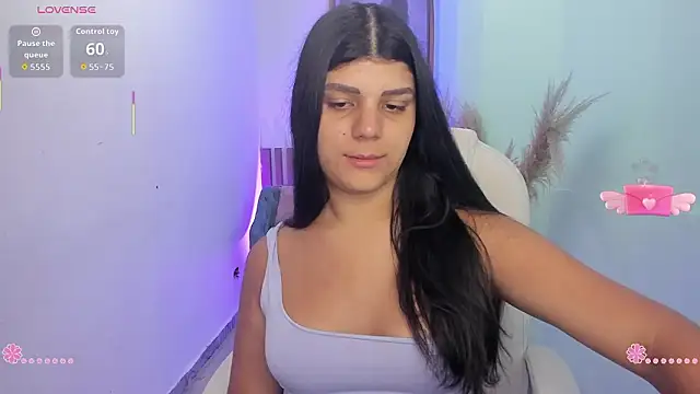 Snapshot of PauliinaBelle_ chatting on February 2026 01:38:02 PM PauliinaBelle online show from February 2026 01:38:02 PM