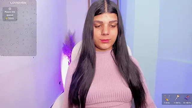 Snapshot of PauliinaBelle_ chatting on February 2026 02:02:02 PM PauliinaBelle online show from February 2026 02:02:02 PM