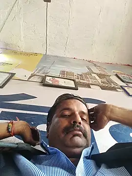 Snapshot of vardh033 chatting on November 2025 08:41:01 AM vardh033 online show from November 2025 08:41:01 AM