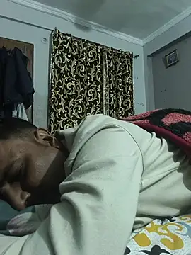 Snapshot of vardh033 chatting on November 2025 05:45:02 PM vardh033 online show from November 2025 05:45:02 PM