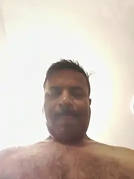 Snapshot of vardh033 chatting on January 2026 06:05:02 AM vardh033 online show from January 2026 06:05:02 AM