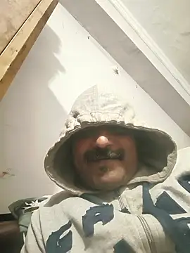 Snapshot of vardh033 chatting on January 2026 03:04:02 PM vardh033 online show from January 2026 03:04:02 PM