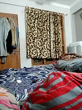 Snapshot of vardh033 chatting on January 2026 11:21:01 PM vardh033 online show from January 2026 11:21:01 PM