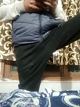 Snapshot of vardh033 chatting on January 2026 04:55:01 PM vardh033 online show from January 2026 04:55:01 PM