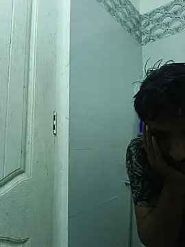 Snapshot of vardh033 chatting on March 2026 12:01:02 AM vardh033 online show from March 2026 12:01:02 AM