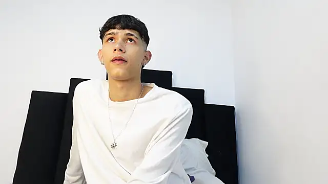 alexmark  online show from September 2025 01:48:02 PM