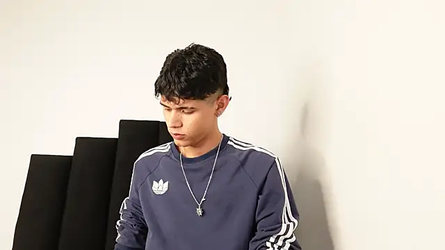 alexmark  online show from September 2025 07:30:01 PM