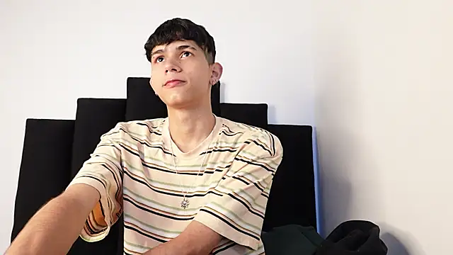 alexmark  online show from October 2025 02:14:01 PM