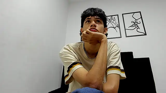 Snapshot of alexmark_ chatting on March 2026 03:51:01 PM alexmark online show from March 2026 03:51:01 PM