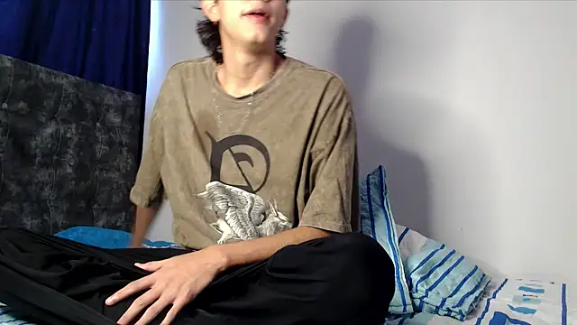 Snapshot of alexmark_ chatting on June 2026 04:28:02 PM alexmark online show from June 2026 04:28:02 PM