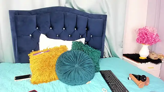 KateOwens  online show from February 2026 12:31:01 PM