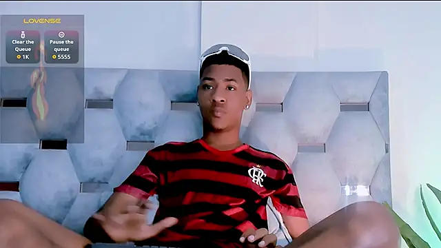 tiago xxx  online show from November 2025 08:31:01 PM