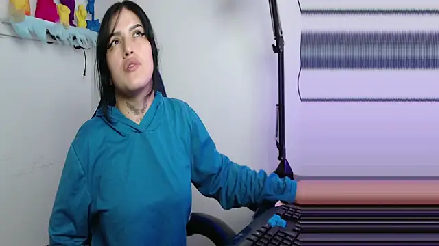 Snapshot of sari_belle chatting on October 2025 10:13:01 AM sari belle online show from October 2025 10:13:01 AM