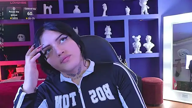 Snapshot of sari_belle chatting on October 2025 08:42:01 PM sari belle online show from October 2025 08:42:01 PM