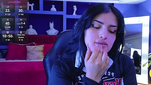 Snapshot of sari_belle chatting on October 2025 09:11:01 PM sari belle online show from October 2025 09:11:01 PM