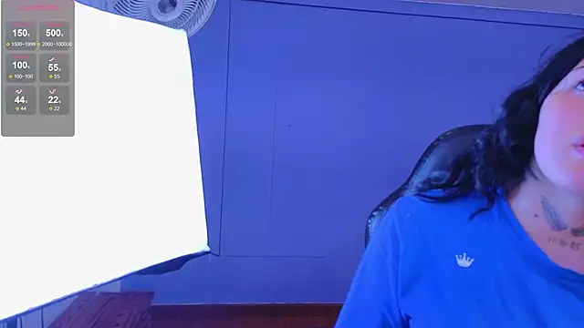 Snapshot of sari_belle chatting on November 2025 09:24:02 PM sari belle online show from November 2025 09:24:02 PM