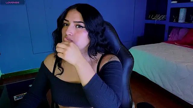 Snapshot of sari_belle chatting on November 2025 08:25:02 PM sari belle online show from November 2025 08:25:02 PM