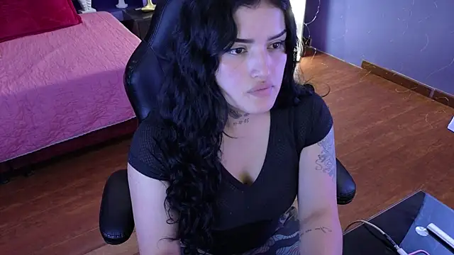 Snapshot of sari_belle chatting on December 2025 09:35:01 PM sari belle online show from December 2025 09:35:01 PM