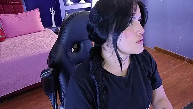 Snapshot of sari_belle chatting on December 2025 08:57:01 PM sari belle online show from December 2025 08:57:01 PM