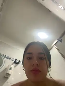 Luciaparker03 online show from October 2025 04:00:02 AM