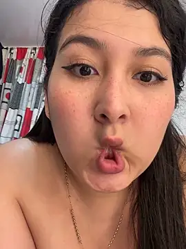 evelyn 1702 online show from October 2025 03:27:01 AM