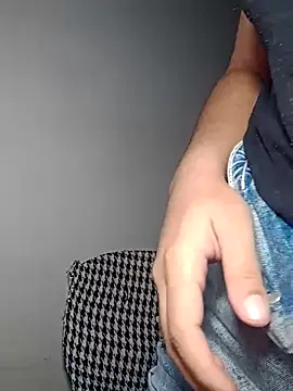 Snapshot of A_maddy chatting on December 2025 01:55:02 AM A maddy online show from December 2025 01:55:02 AM