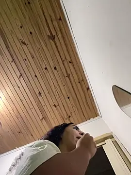 Snapshot of A_maddy chatting on April 2026 02:10:01 AM A maddy online show from April 2026 02:10:01 AM