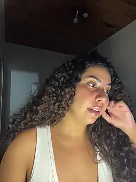 Snapshot of A_maddy chatting on April 2026 12:39:01 AM A maddy online show from April 2026 12:39:01 AM