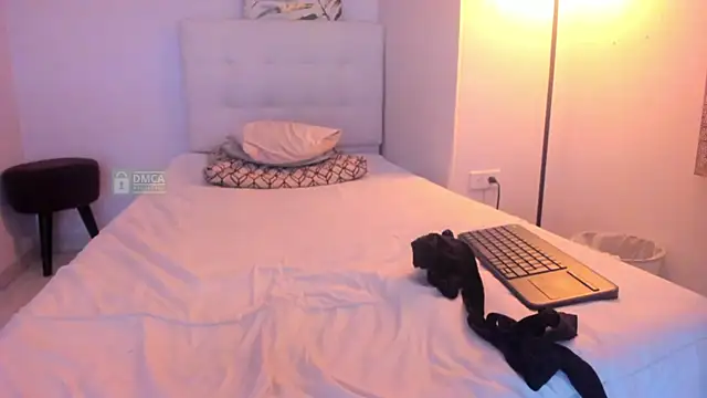 Snapshot of Mr_Klein_69 chatting on September 2025 01:44:02 PM Mr Klein 69 online show from September 2025 01:44:02 PM