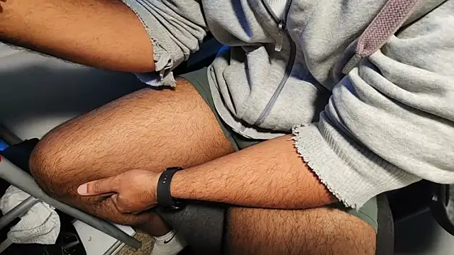 Snapshot of catt18 chatting on October 2025 04:09:01 PM catt18 online show from October 2025 04:09:01 PM