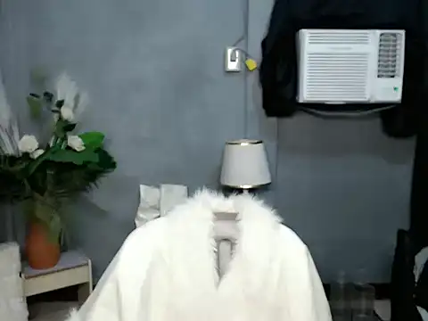 scarlet enchantress online show from September 2025 05:04:01 PM